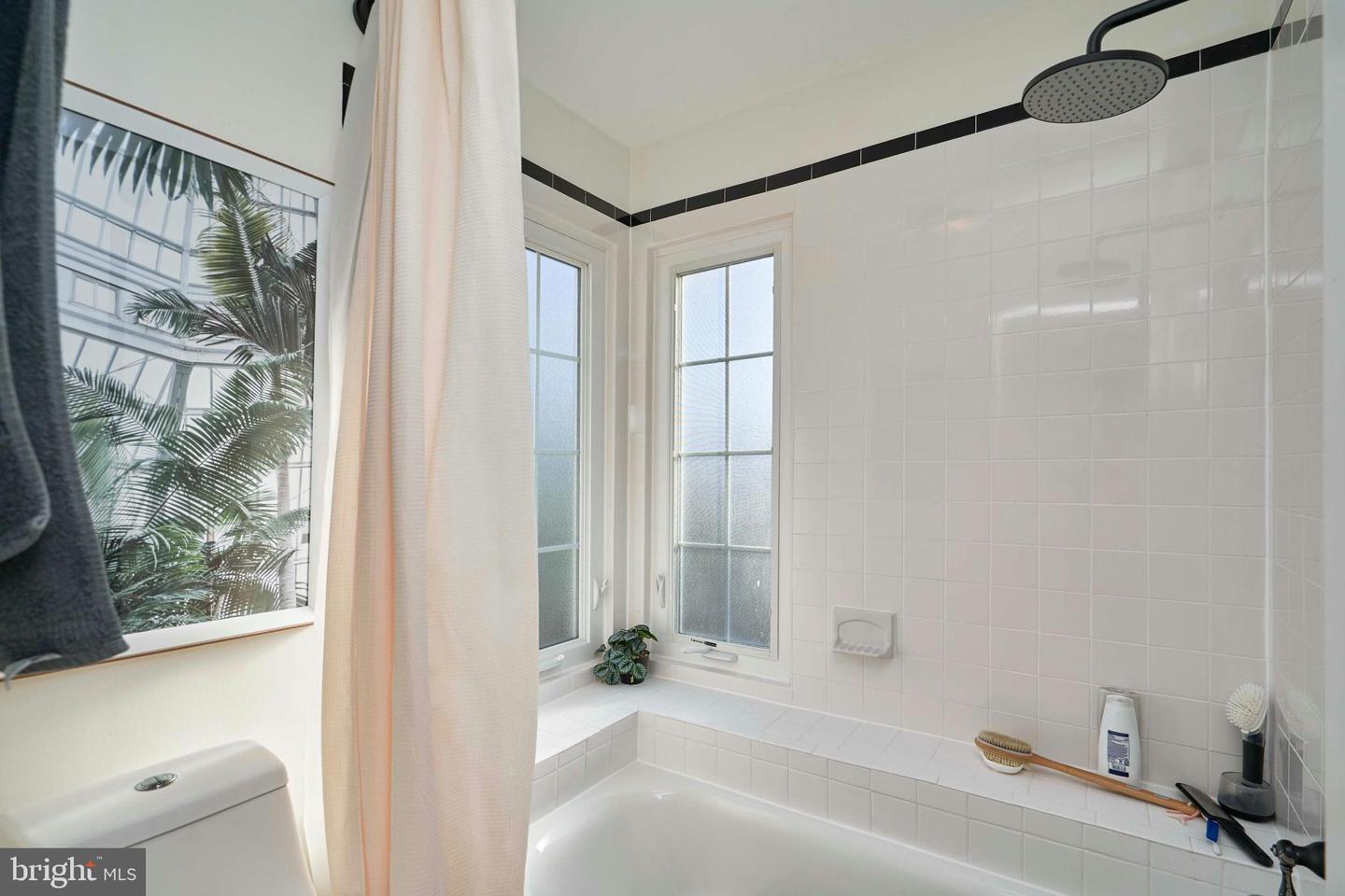 6617 MEDINAH LN, ALEXANDRIA, Virginia 22312, 3 Bedrooms Bedrooms, 11 Rooms Rooms,2 BathroomsBathrooms,Residential,For sale,6617 MEDINAH LN,VAFX2280232 MLS # VAFX2280232