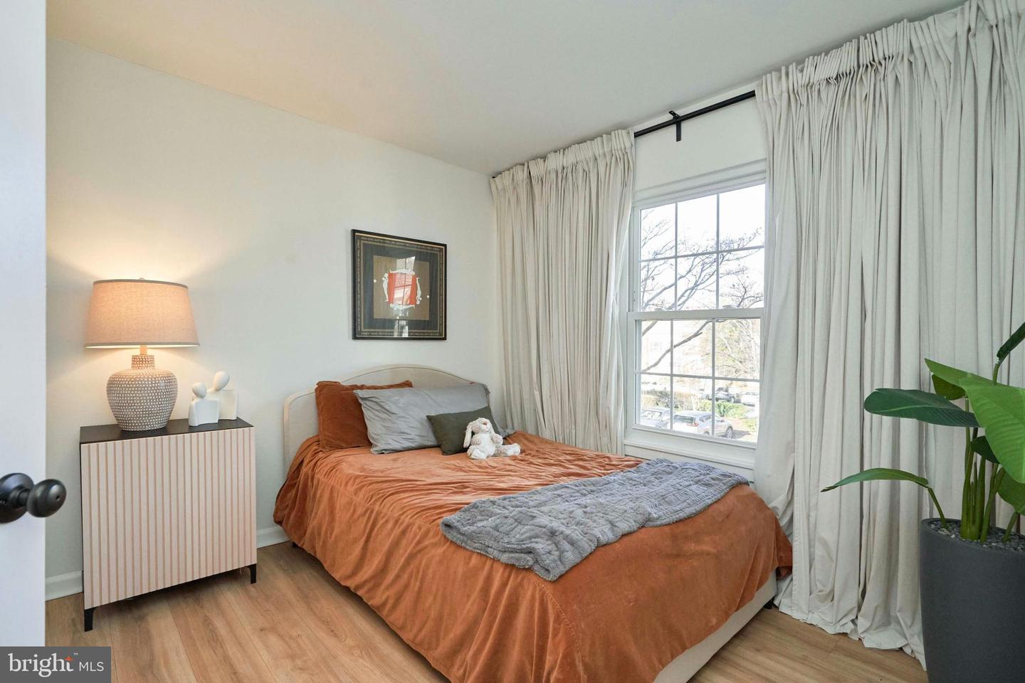 6617 MEDINAH LN, ALEXANDRIA, Virginia 22312, 3 Bedrooms Bedrooms, 11 Rooms Rooms,2 BathroomsBathrooms,Residential,For sale,6617 MEDINAH LN,VAFX2280232 MLS # VAFX2280232