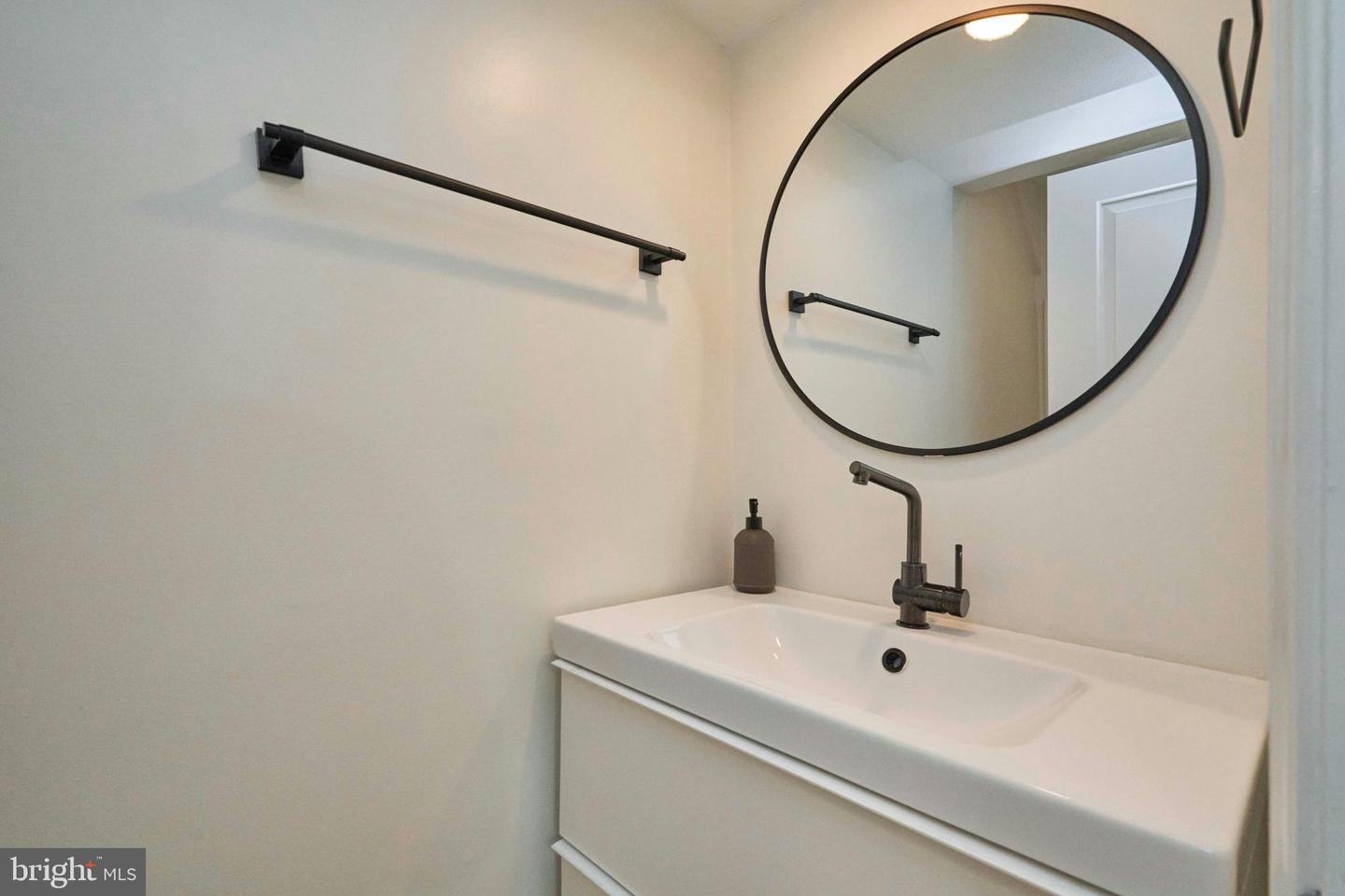 6617 MEDINAH LN, ALEXANDRIA, Virginia 22312, 3 Bedrooms Bedrooms, 11 Rooms Rooms,2 BathroomsBathrooms,Residential,For sale,6617 MEDINAH LN,VAFX2280232 MLS # VAFX2280232