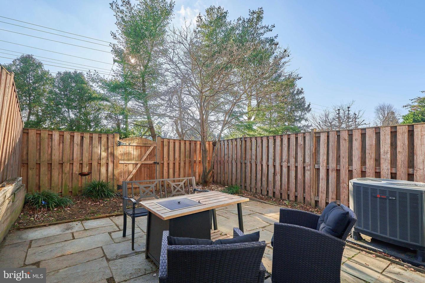 6617 MEDINAH LN, ALEXANDRIA, Virginia 22312, 3 Bedrooms Bedrooms, 11 Rooms Rooms,2 BathroomsBathrooms,Residential,For sale,6617 MEDINAH LN,VAFX2280232 MLS # VAFX2280232