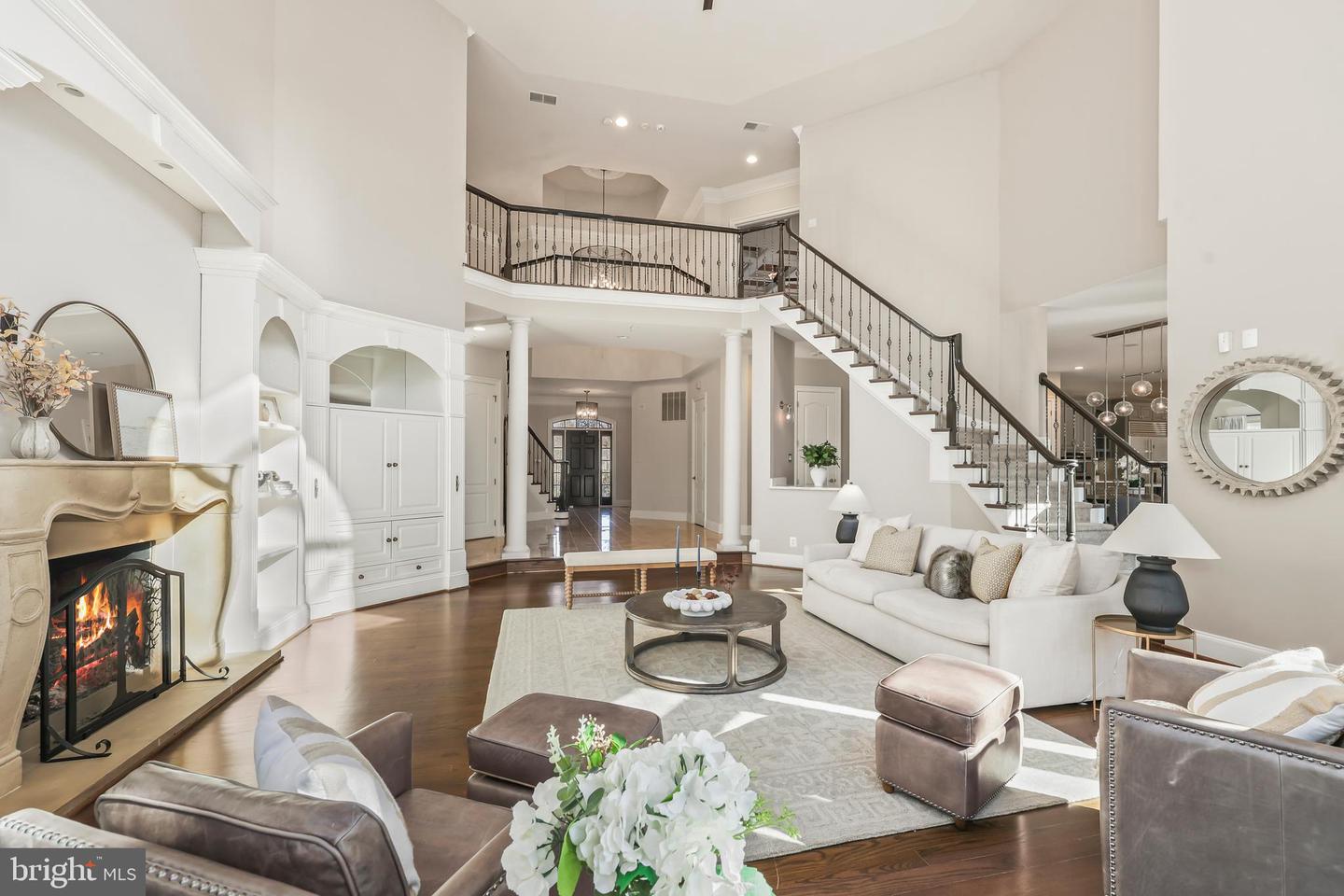 8340 SPRINGHAVEN GARDEN LN, MCLEAN, Virginia 22102, 5 Bedrooms Bedrooms, ,6 BathroomsBathrooms,Residential,For sale,8340 SPRINGHAVEN GARDEN LN,VAFX2280246 MLS # VAFX2280246