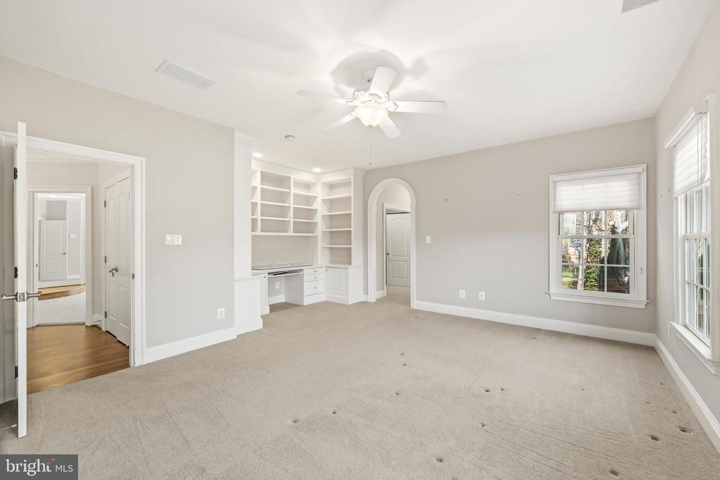 8340 SPRINGHAVEN GARDEN LN, MCLEAN, Virginia 22102, 5 Bedrooms Bedrooms, ,6 BathroomsBathrooms,Residential,For sale,8340 SPRINGHAVEN GARDEN LN,VAFX2280246 MLS # VAFX2280246