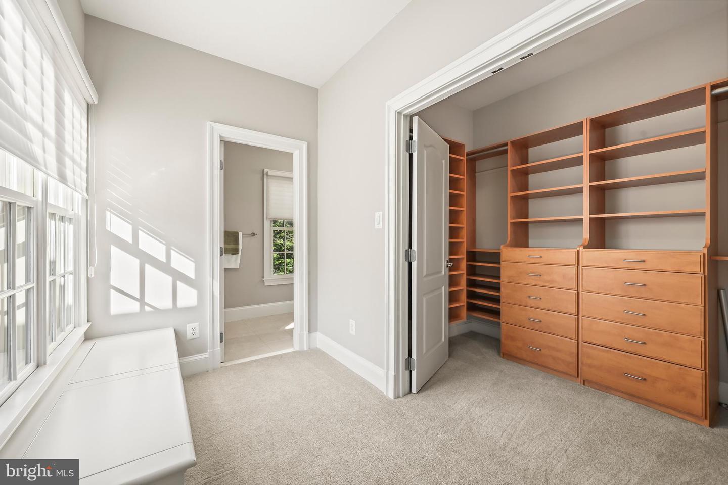 8340 SPRINGHAVEN GARDEN LN, MCLEAN, Virginia 22102, 5 Bedrooms Bedrooms, ,6 BathroomsBathrooms,Residential,For sale,8340 SPRINGHAVEN GARDEN LN,VAFX2280246 MLS # VAFX2280246