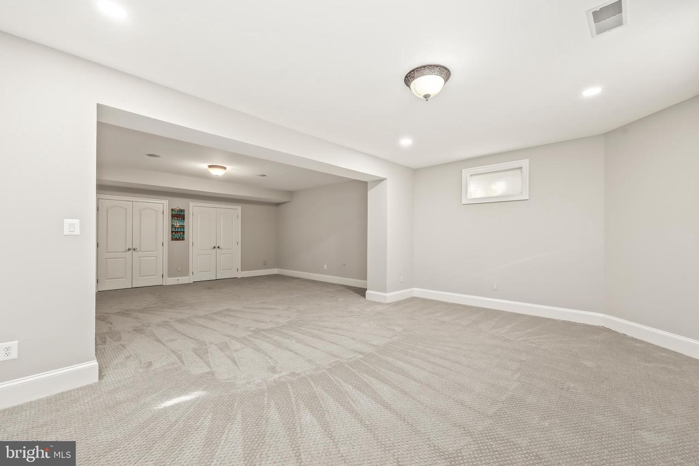 8340 SPRINGHAVEN GARDEN LN, MCLEAN, Virginia 22102, 5 Bedrooms Bedrooms, ,6 BathroomsBathrooms,Residential,For sale,8340 SPRINGHAVEN GARDEN LN,VAFX2280246 MLS # VAFX2280246