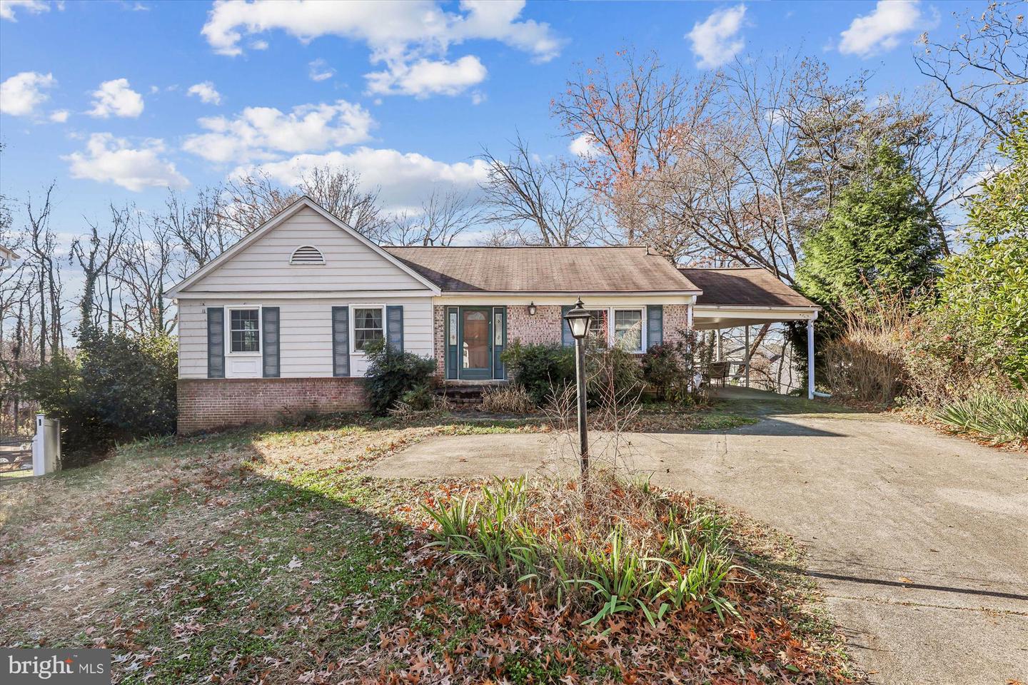 7013 STONE MILL PL, ALEXANDRIA, Virginia 22306, 4 Bedrooms Bedrooms, ,3 BathroomsBathrooms,Residential,For sale,7013 STONE MILL PL,VAFX2280256 MLS # VAFX2280256