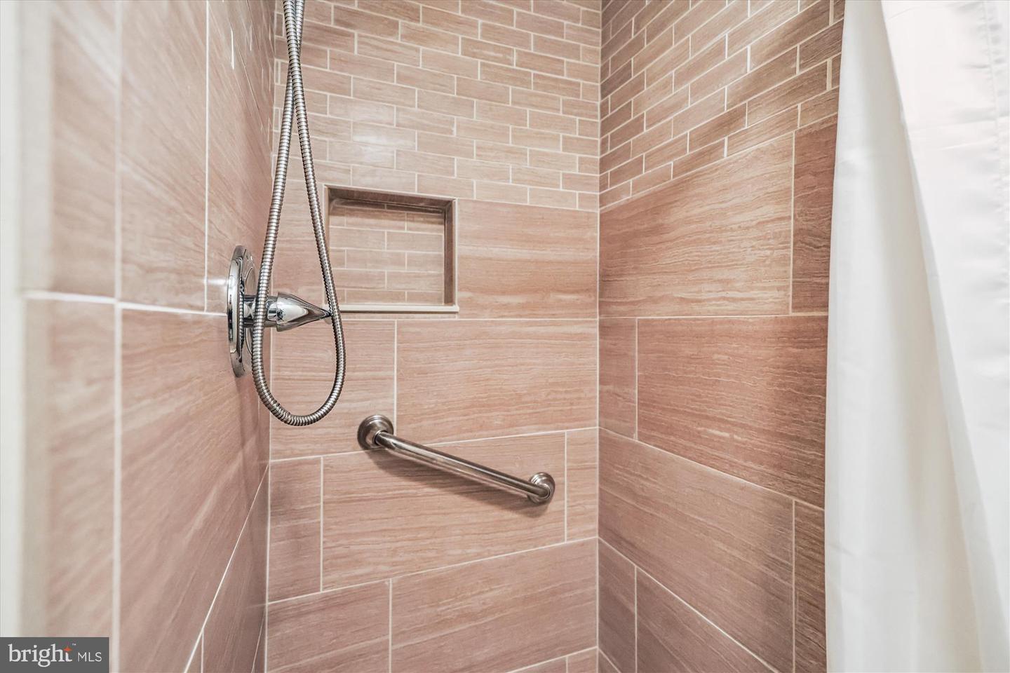 7013 STONE MILL PL, ALEXANDRIA, Virginia 22306, 4 Bedrooms Bedrooms, ,3 BathroomsBathrooms,Residential,For sale,7013 STONE MILL PL,VAFX2280256 MLS # VAFX2280256