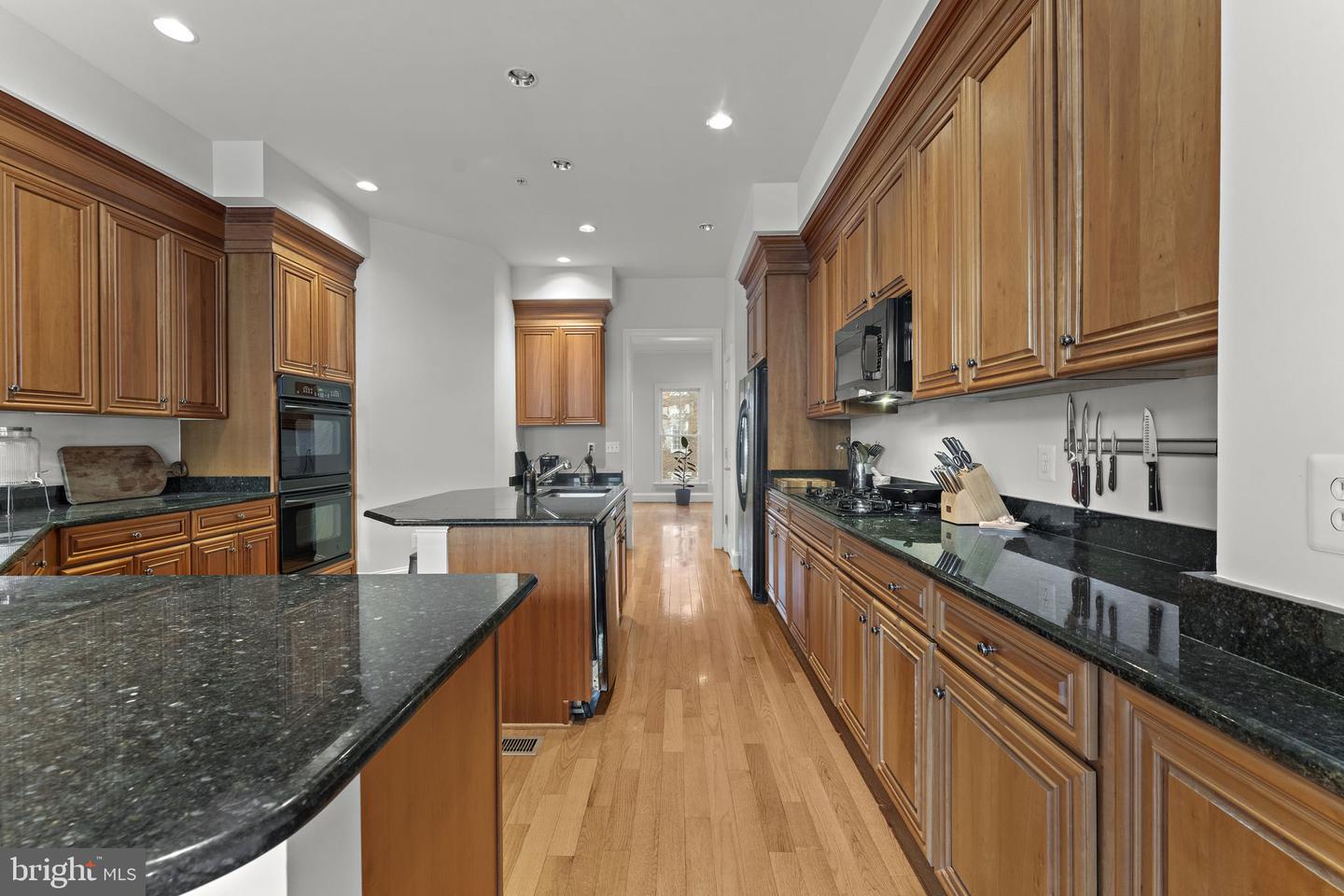 1815 POTOMAC GREENS DR, ALEXANDRIA, Virginia 22314, 4 Bedrooms Bedrooms, ,3 BathroomsBathrooms,Residential,For sale,1815 POTOMAC GREENS DR,VAAX2052000 MLS # VAAX2052000