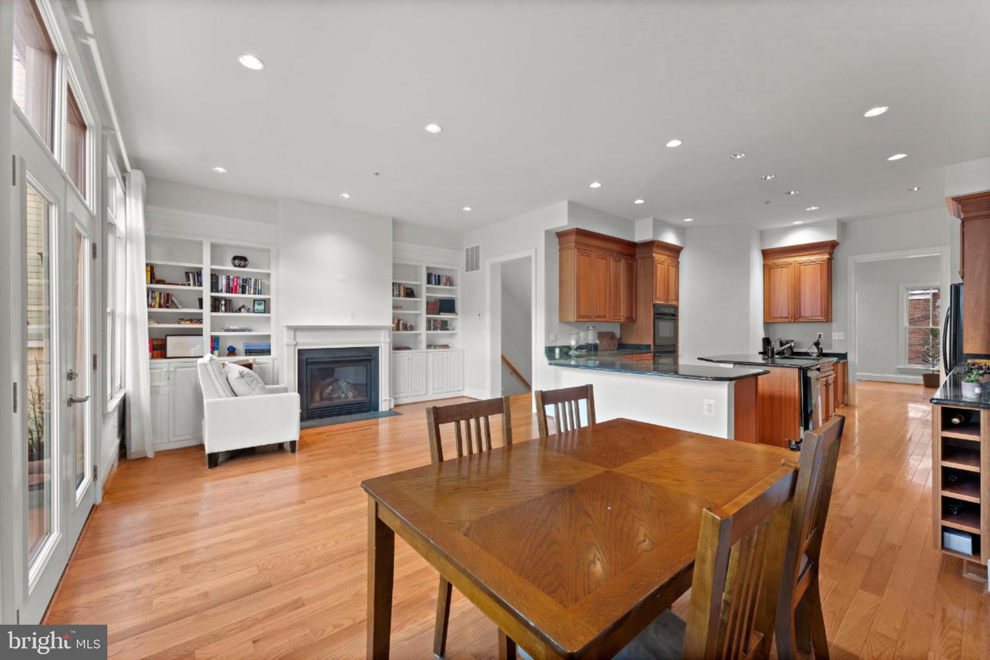 1815 POTOMAC GREENS DR, ALEXANDRIA, Virginia 22314, 4 Bedrooms Bedrooms, ,3 BathroomsBathrooms,Residential,For sale,1815 POTOMAC GREENS DR,VAAX2052000 MLS # VAAX2052000