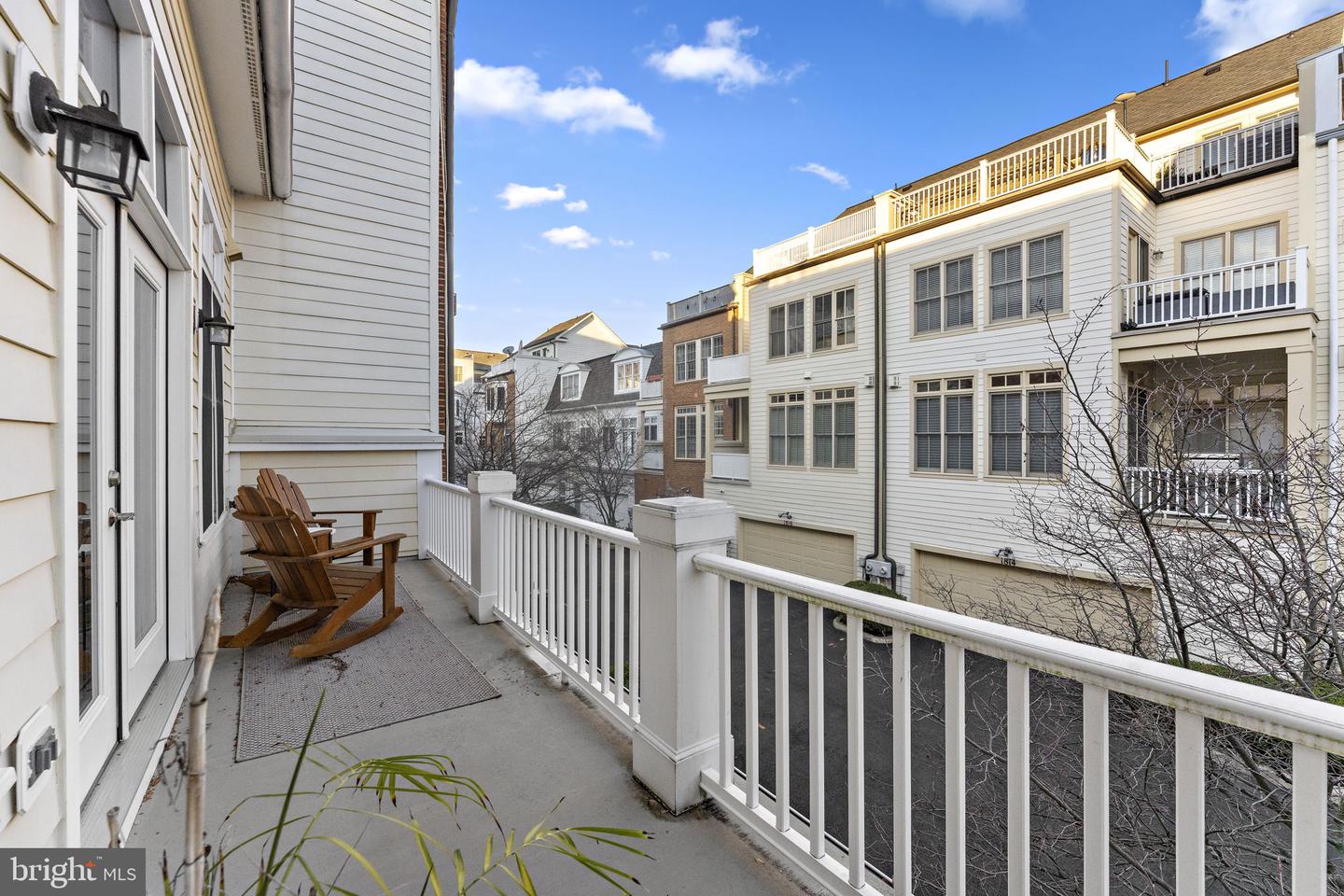 1815 POTOMAC GREENS DR, ALEXANDRIA, Virginia 22314, 4 Bedrooms Bedrooms, ,3 BathroomsBathrooms,Residential,For sale,1815 POTOMAC GREENS DR,VAAX2052000 MLS # VAAX2052000