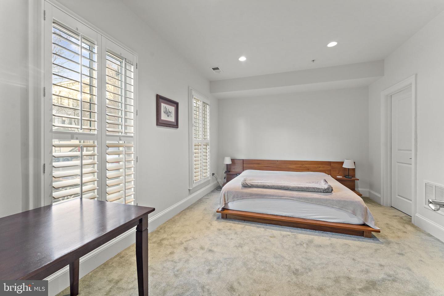 1815 POTOMAC GREENS DR, ALEXANDRIA, Virginia 22314, 4 Bedrooms Bedrooms, ,3 BathroomsBathrooms,Residential,For sale,1815 POTOMAC GREENS DR,VAAX2052000 MLS # VAAX2052000