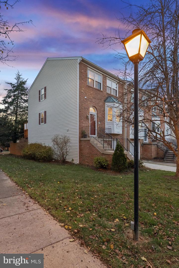 12325 FIELD LARK CT, FAIRFAX, Virginia 22033, 2 Bedrooms Bedrooms, ,2 BathroomsBathrooms,Residential,For sale,12325 FIELD LARK CT,VAFX2280342 MLS # VAFX2280342