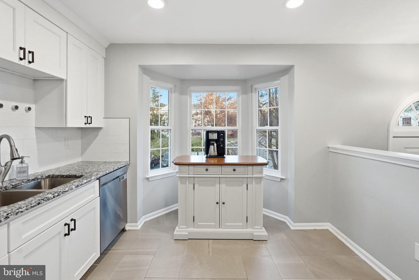 12325 FIELD LARK CT, FAIRFAX, Virginia 22033, 2 Bedrooms Bedrooms, ,2 BathroomsBathrooms,Residential,For sale,12325 FIELD LARK CT,VAFX2280342 MLS # VAFX2280342