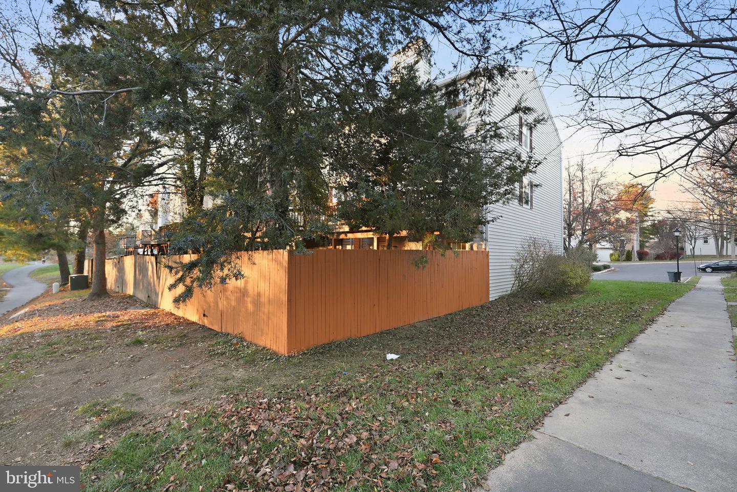 12325 FIELD LARK CT, FAIRFAX, Virginia 22033, 2 Bedrooms Bedrooms, ,2 BathroomsBathrooms,Residential,For sale,12325 FIELD LARK CT,VAFX2280342 MLS # VAFX2280342