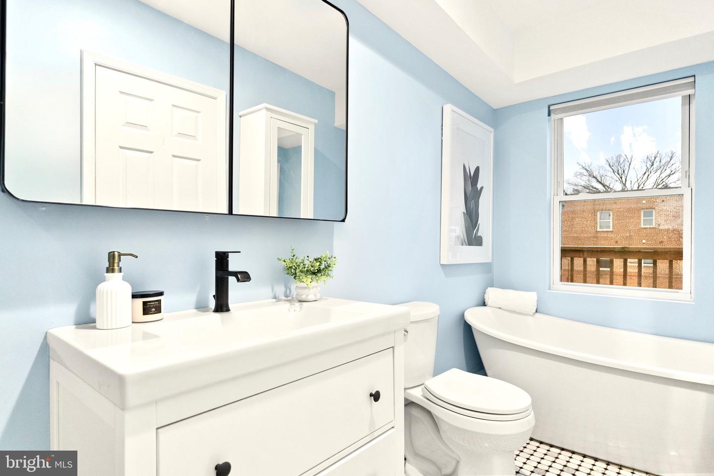 1627 MONTELLO AVE NE, WASHINGTON, District Of Columbia 20002, 3 Bedrooms Bedrooms, ,2 BathroomsBathrooms,Residential,For sale,1627 MONTELLO AVE NE,DCDC2232924 MLS # DCDC2232924