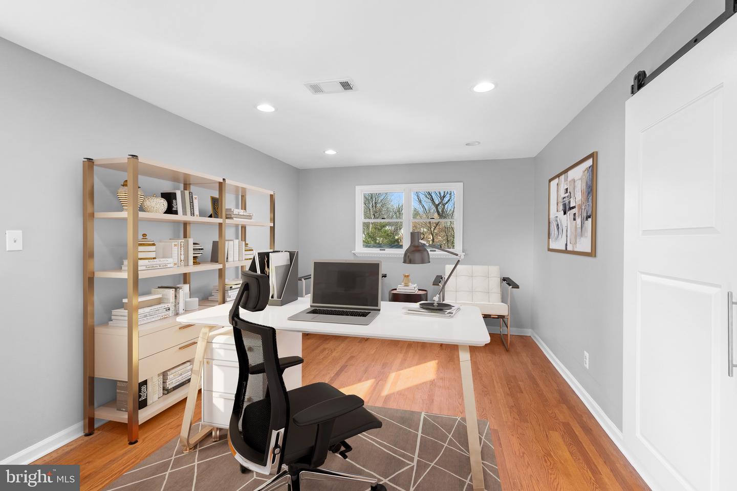 8600 KENTFORD DR, SPRINGFIELD, Virginia 22152, 4 Bedrooms Bedrooms, ,2 BathroomsBathrooms,Residential,For sale,8600 KENTFORD DR,VAFX2280376 MLS # VAFX2280376