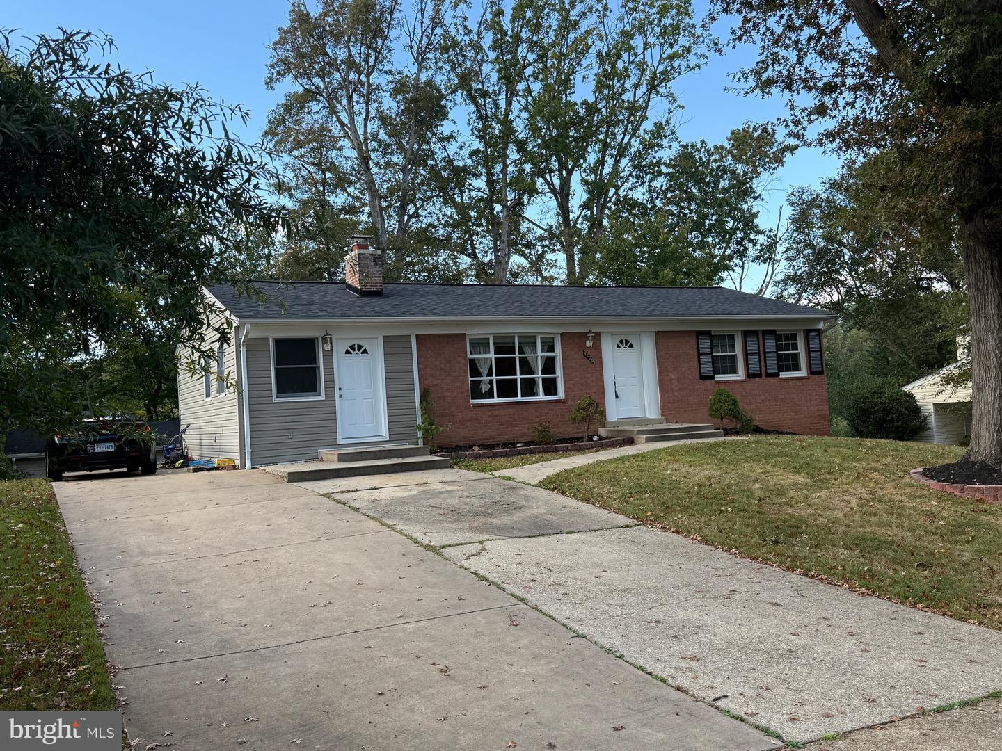 8600 KENTFORD DR, SPRINGFIELD, Virginia 22152, 4 Bedrooms Bedrooms, ,2 BathroomsBathrooms,Residential,For sale,8600 KENTFORD DR,VAFX2280376 MLS # VAFX2280376