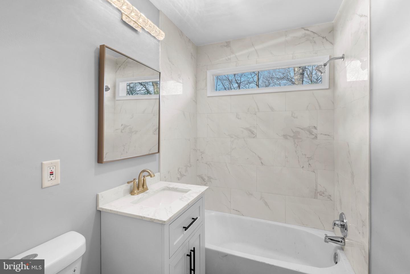 8600 KENTFORD DR, SPRINGFIELD, Virginia 22152, 4 Bedrooms Bedrooms, ,2 BathroomsBathrooms,Residential,For sale,8600 KENTFORD DR,VAFX2280376 MLS # VAFX2280376