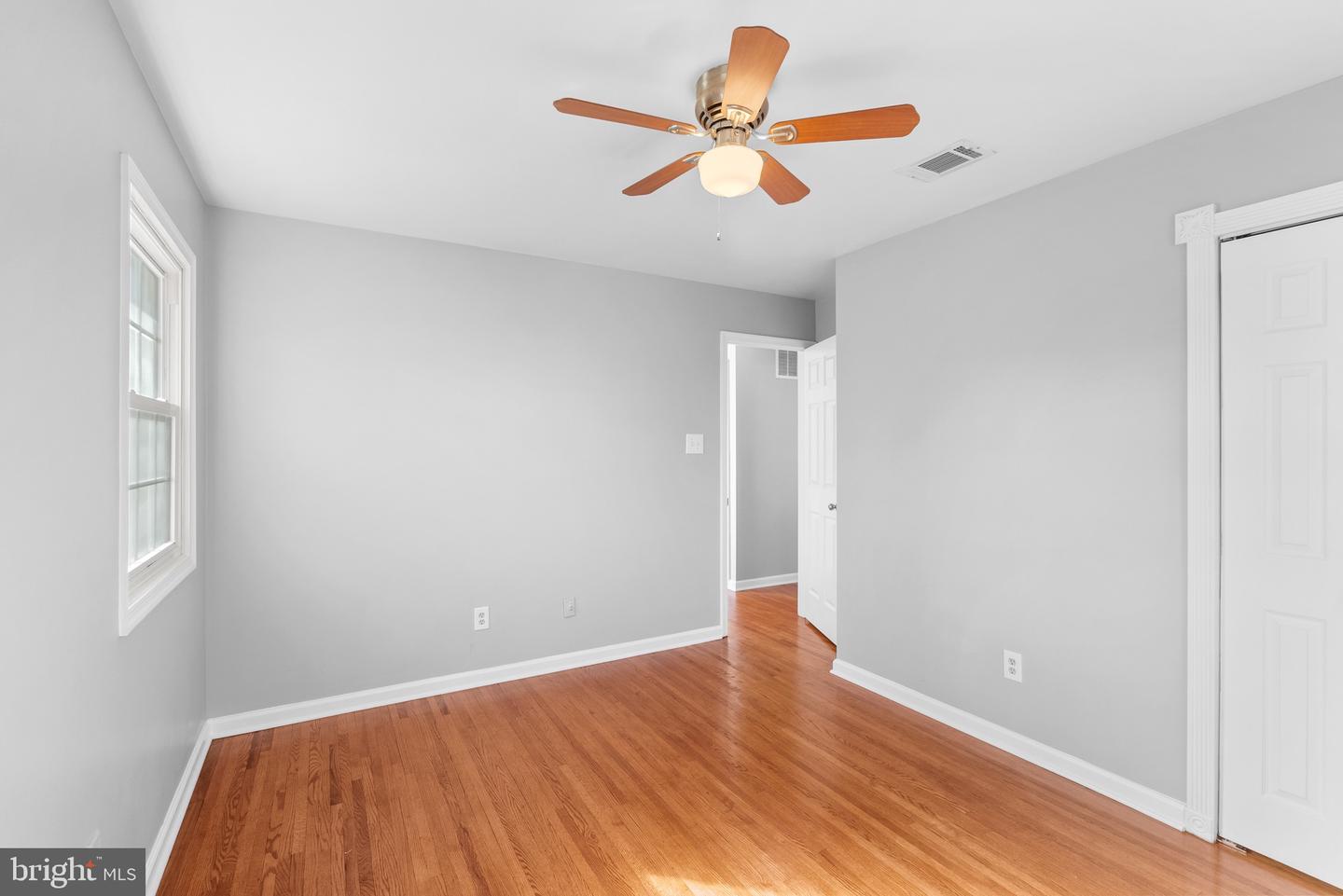 8600 KENTFORD DR, SPRINGFIELD, Virginia 22152, 4 Bedrooms Bedrooms, ,2 BathroomsBathrooms,Residential,For sale,8600 KENTFORD DR,VAFX2280376 MLS # VAFX2280376