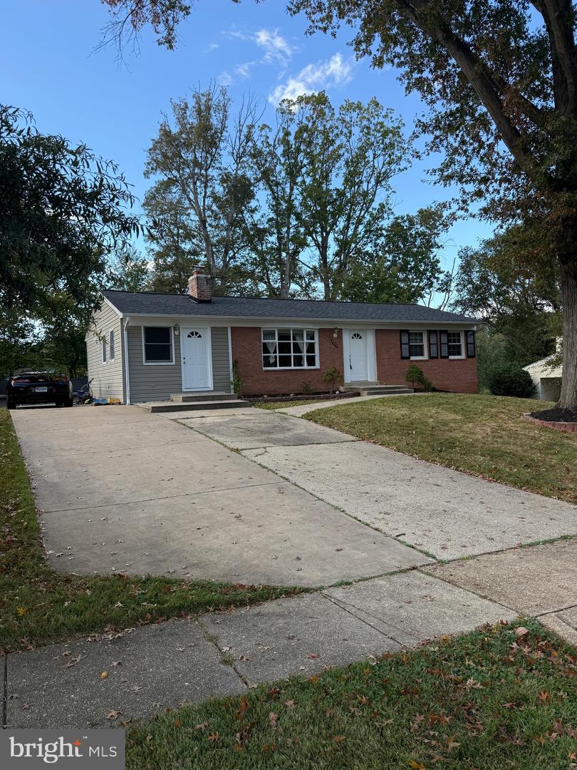 8600 KENTFORD DR, SPRINGFIELD, Virginia 22152, 4 Bedrooms Bedrooms, ,2 BathroomsBathrooms,Residential,For sale,8600 KENTFORD DR,VAFX2280376 MLS # VAFX2280376