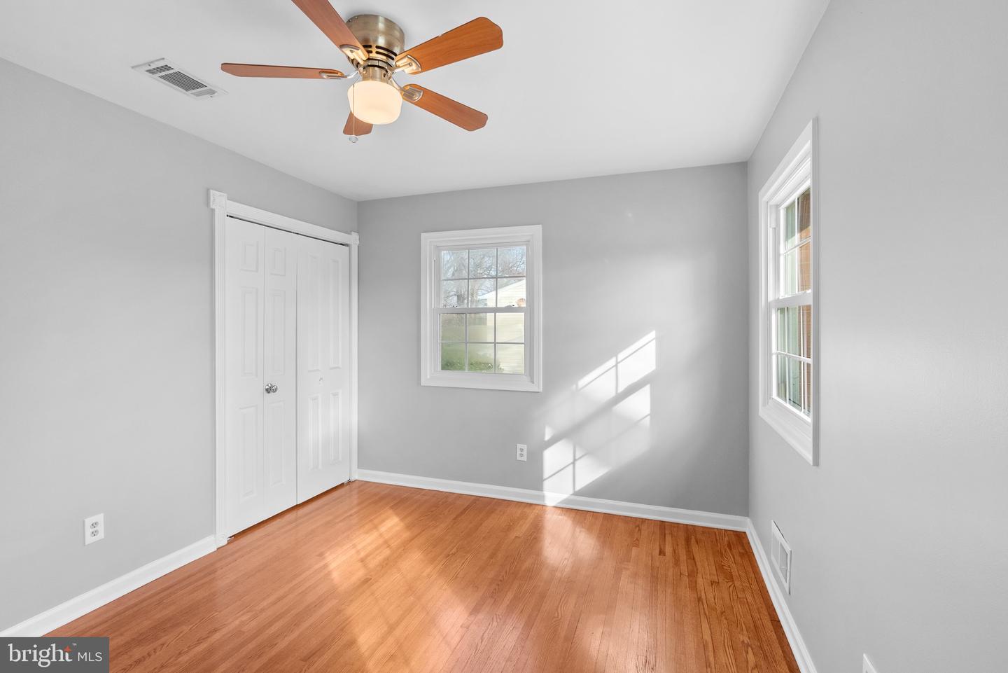 8600 KENTFORD DR, SPRINGFIELD, Virginia 22152, 4 Bedrooms Bedrooms, ,2 BathroomsBathrooms,Residential,For sale,8600 KENTFORD DR,VAFX2280376 MLS # VAFX2280376