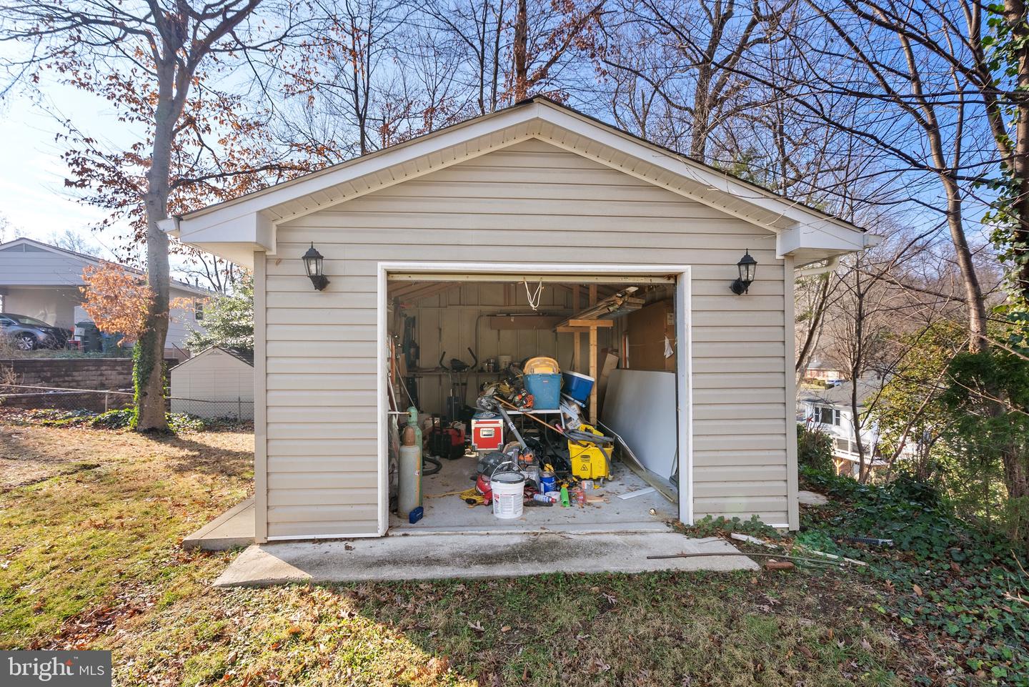 8600 KENTFORD DR, SPRINGFIELD, Virginia 22152, 4 Bedrooms Bedrooms, ,2 BathroomsBathrooms,Residential,For sale,8600 KENTFORD DR,VAFX2280376 MLS # VAFX2280376