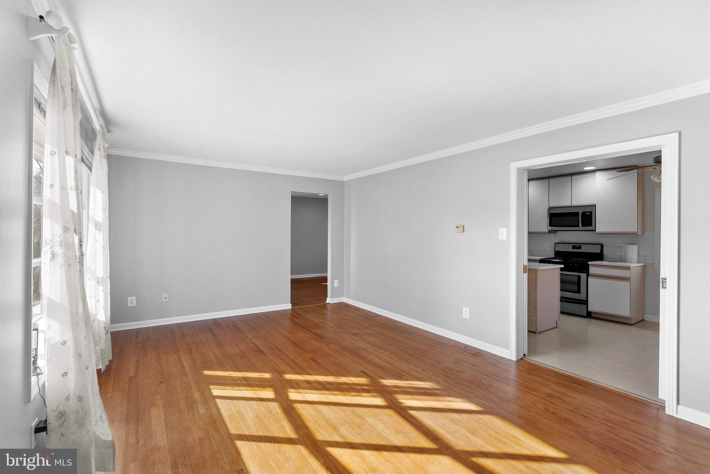 8600 KENTFORD DR, SPRINGFIELD, Virginia 22152, 4 Bedrooms Bedrooms, ,2 BathroomsBathrooms,Residential,For sale,8600 KENTFORD DR,VAFX2280376 MLS # VAFX2280376