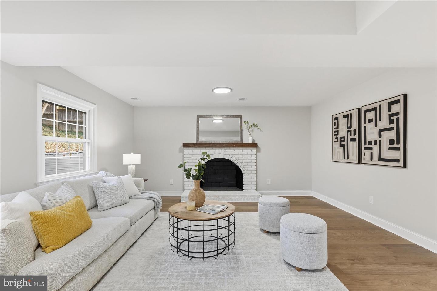 1851 FOXSTONE DR, VIENNA, Virginia 22182, 5 Bedrooms Bedrooms, ,3 BathroomsBathrooms,Residential,For sale,1851 FOXSTONE DR,VAFX2280378 MLS # VAFX2280378