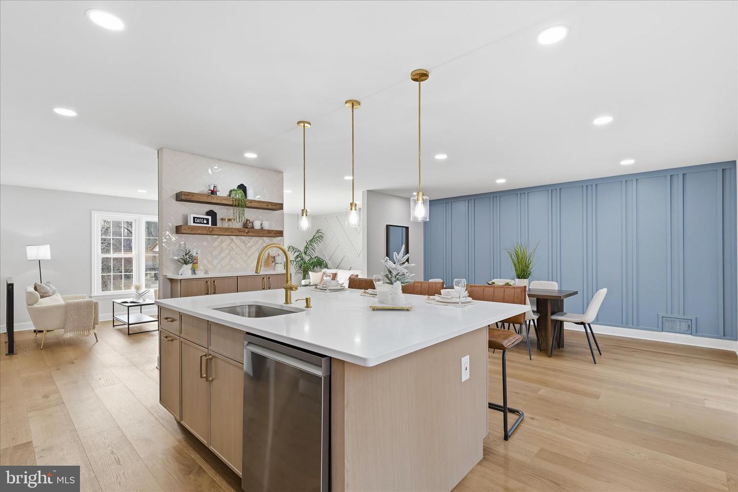 1851 FOXSTONE DR, VIENNA, Virginia 22182, 5 Bedrooms Bedrooms, ,3 BathroomsBathrooms,Residential,For sale,1851 FOXSTONE DR,VAFX2280378 MLS # VAFX2280378