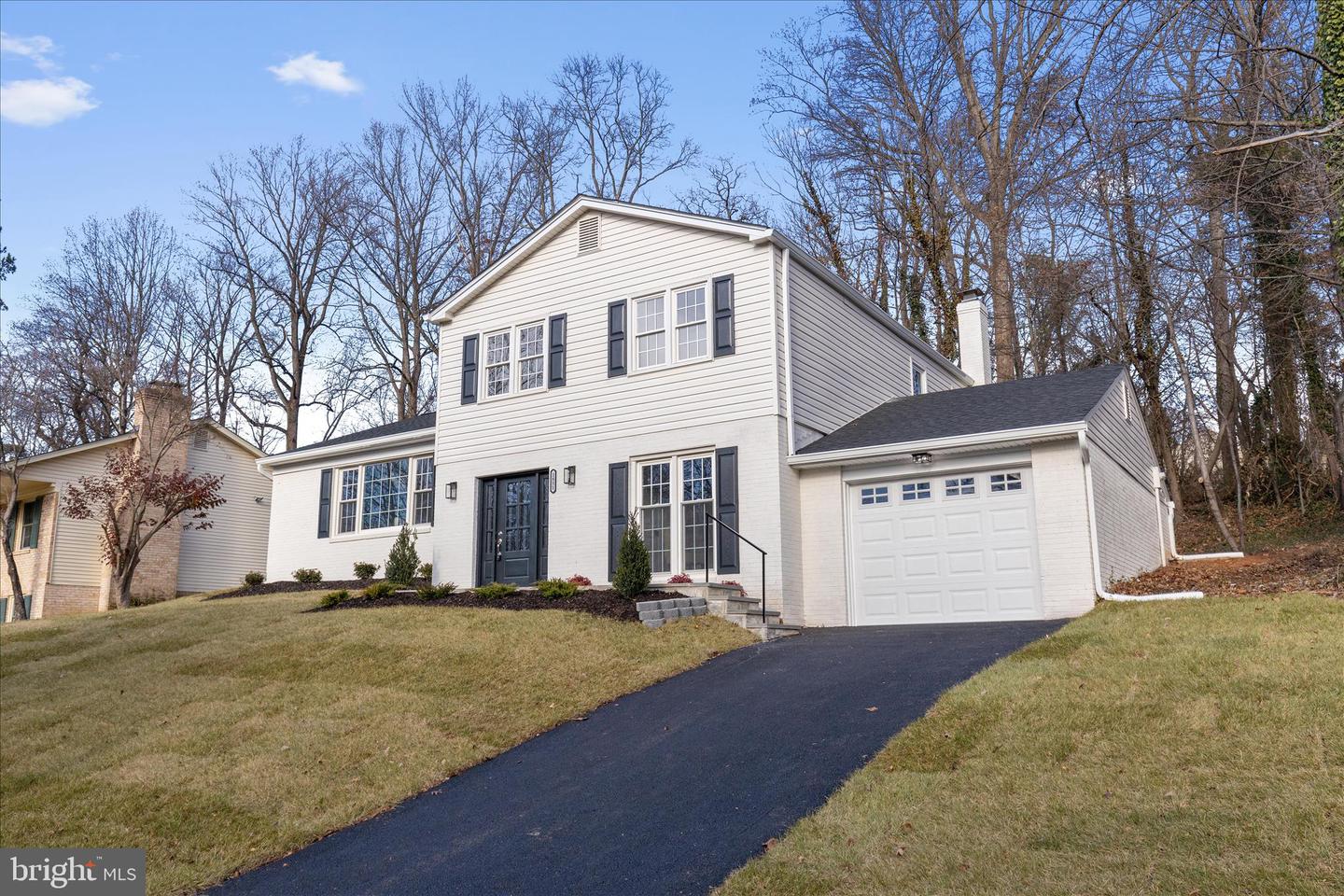 1851 FOXSTONE DR, VIENNA, Virginia 22182, 5 Bedrooms Bedrooms, ,3 BathroomsBathrooms,Residential,For sale,1851 FOXSTONE DR,VAFX2280378 MLS # VAFX2280378