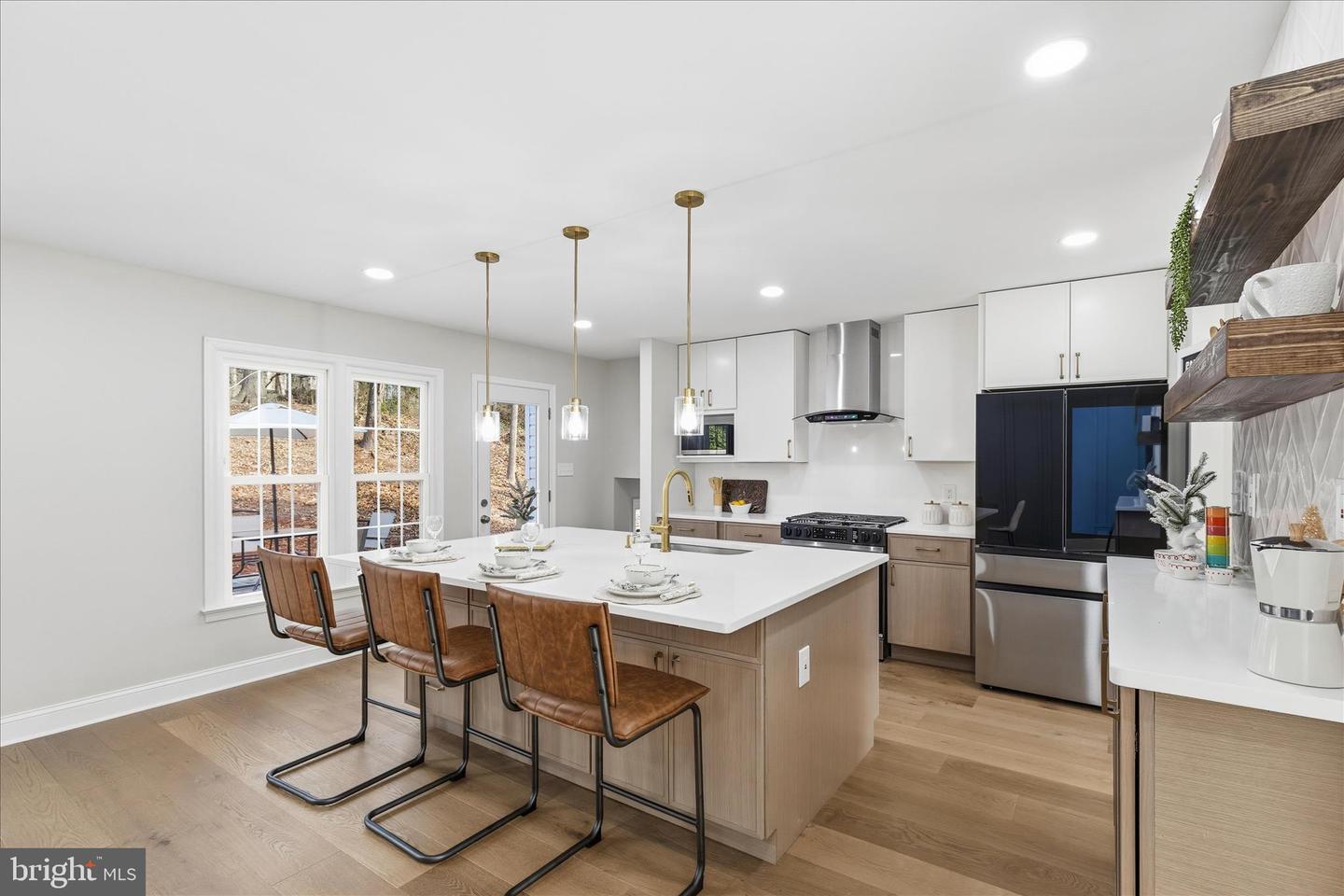 1851 FOXSTONE DR, VIENNA, Virginia 22182, 5 Bedrooms Bedrooms, ,3 BathroomsBathrooms,Residential,For sale,1851 FOXSTONE DR,VAFX2280378 MLS # VAFX2280378