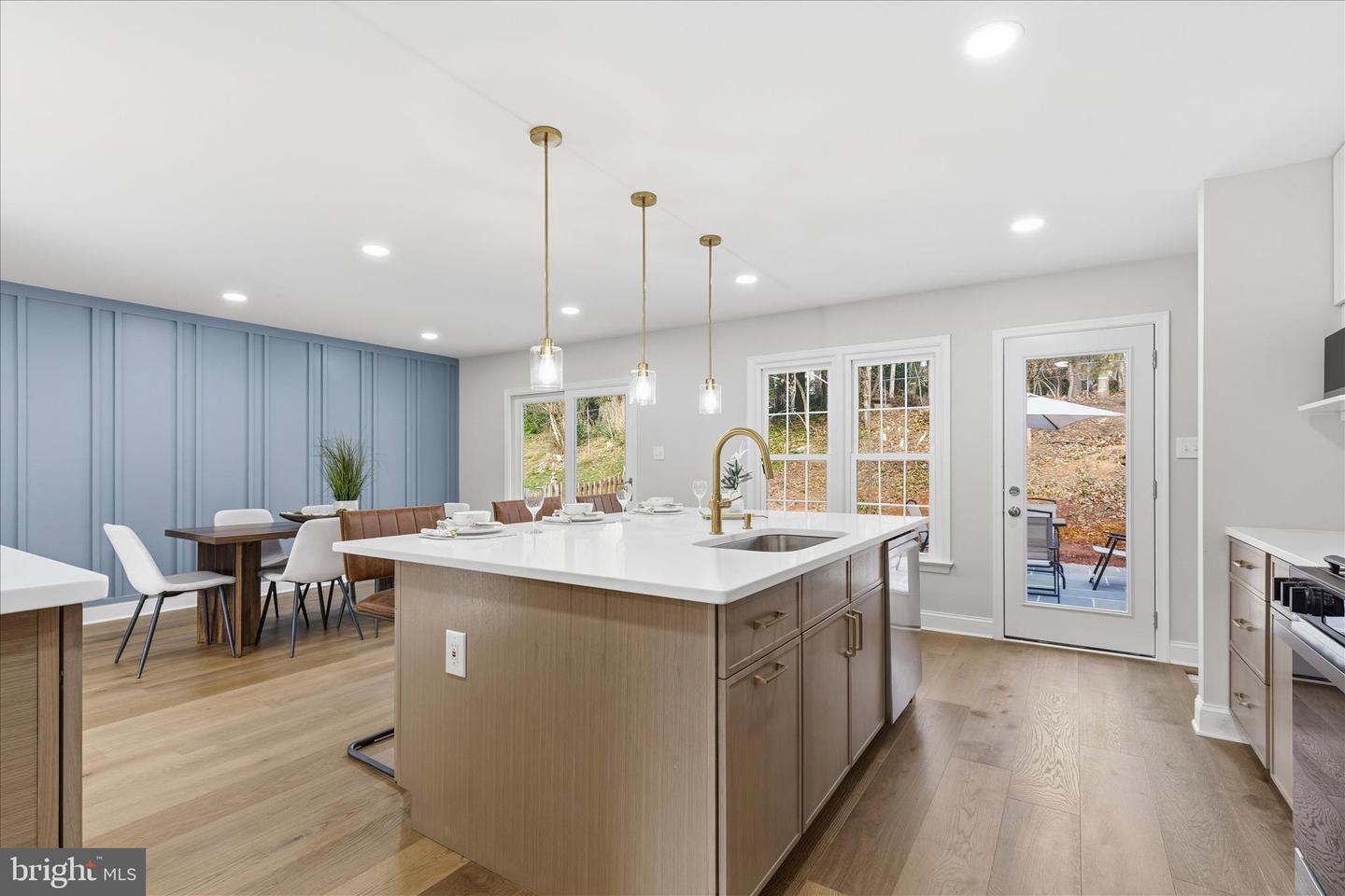 1851 FOXSTONE DR, VIENNA, Virginia 22182, 5 Bedrooms Bedrooms, ,3 BathroomsBathrooms,Residential,For sale,1851 FOXSTONE DR,VAFX2280378 MLS # VAFX2280378