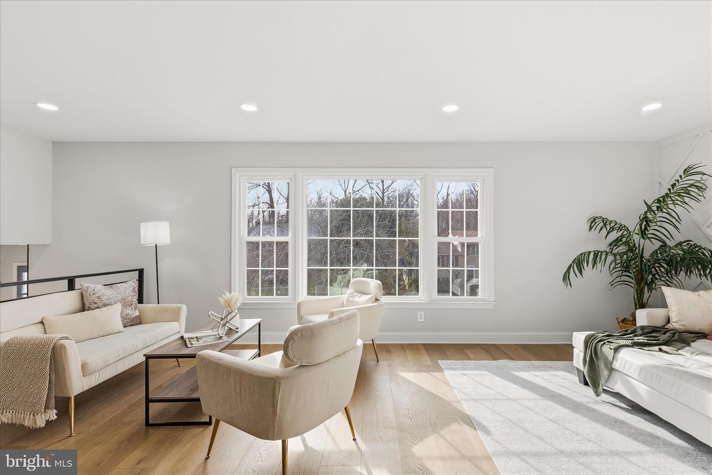 1851 FOXSTONE DR, VIENNA, Virginia 22182, 5 Bedrooms Bedrooms, ,3 BathroomsBathrooms,Residential,For sale,1851 FOXSTONE DR,VAFX2280378 MLS # VAFX2280378