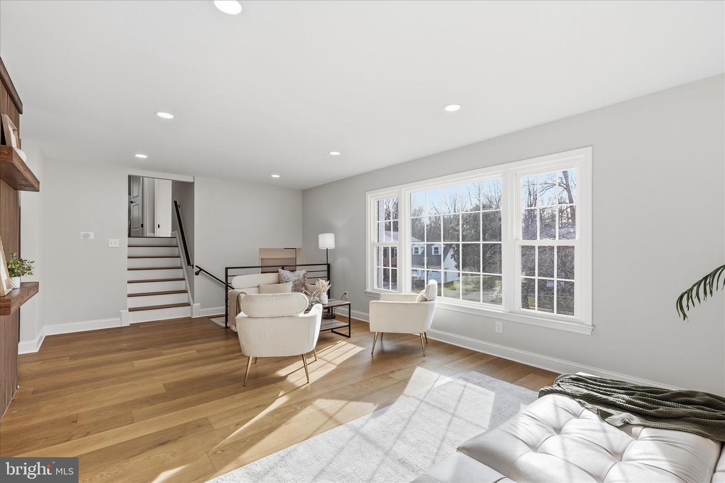 1851 FOXSTONE DR, VIENNA, Virginia 22182, 5 Bedrooms Bedrooms, ,3 BathroomsBathrooms,Residential,For sale,1851 FOXSTONE DR,VAFX2280378 MLS # VAFX2280378