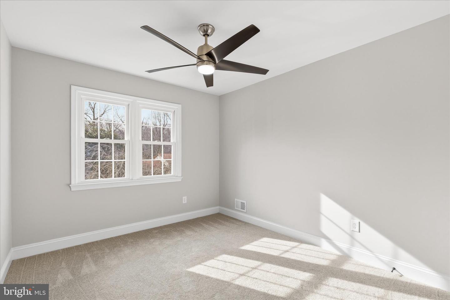 1851 FOXSTONE DR, VIENNA, Virginia 22182, 5 Bedrooms Bedrooms, ,3 BathroomsBathrooms,Residential,For sale,1851 FOXSTONE DR,VAFX2280378 MLS # VAFX2280378