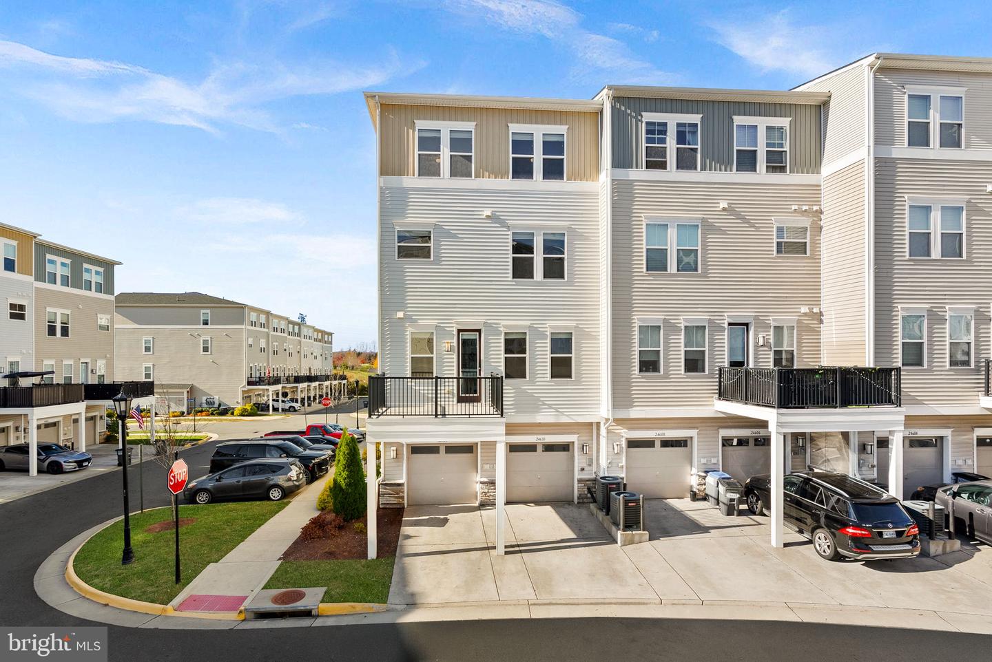 42020 GLADE CREEK TER, ALDIE, Virginia 20105, 3 Bedrooms Bedrooms, ,2 BathroomsBathrooms,Residential,For sale,42020 GLADE CREEK TER,VALO2111666 MLS # VALO2111666