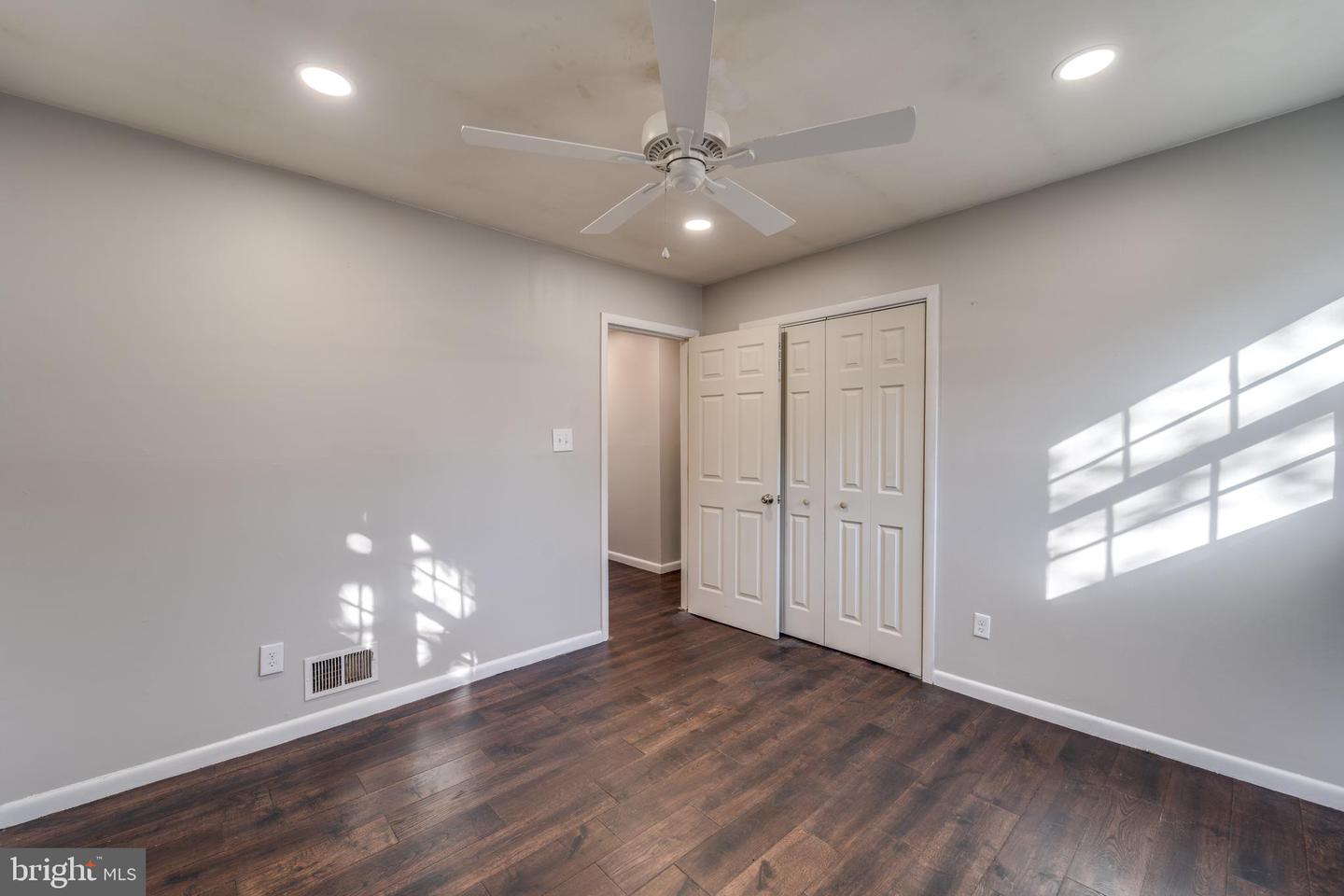 15910 CREST DR, WOODBRIDGE, Virginia 22191, 3 Bedrooms Bedrooms, ,2 BathroomsBathrooms,Residential,For sale,15910 CREST DR,VAPW2108294 MLS # VAPW2108294