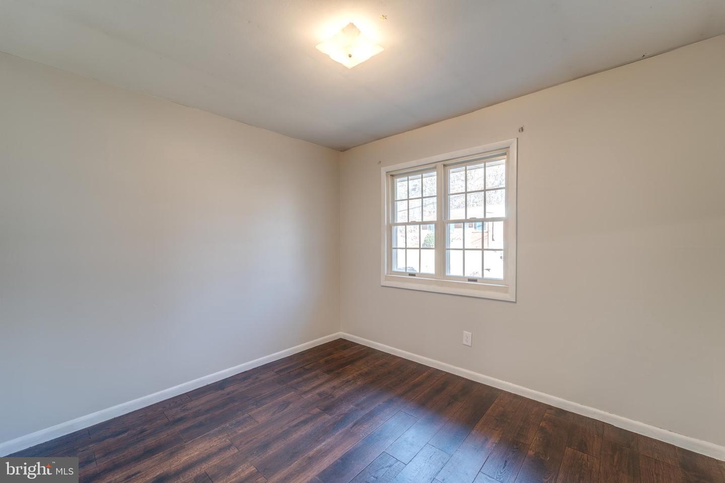 15910 CREST DR, WOODBRIDGE, Virginia 22191, 3 Bedrooms Bedrooms, ,2 BathroomsBathrooms,Residential,For sale,15910 CREST DR,VAPW2108294 MLS # VAPW2108294