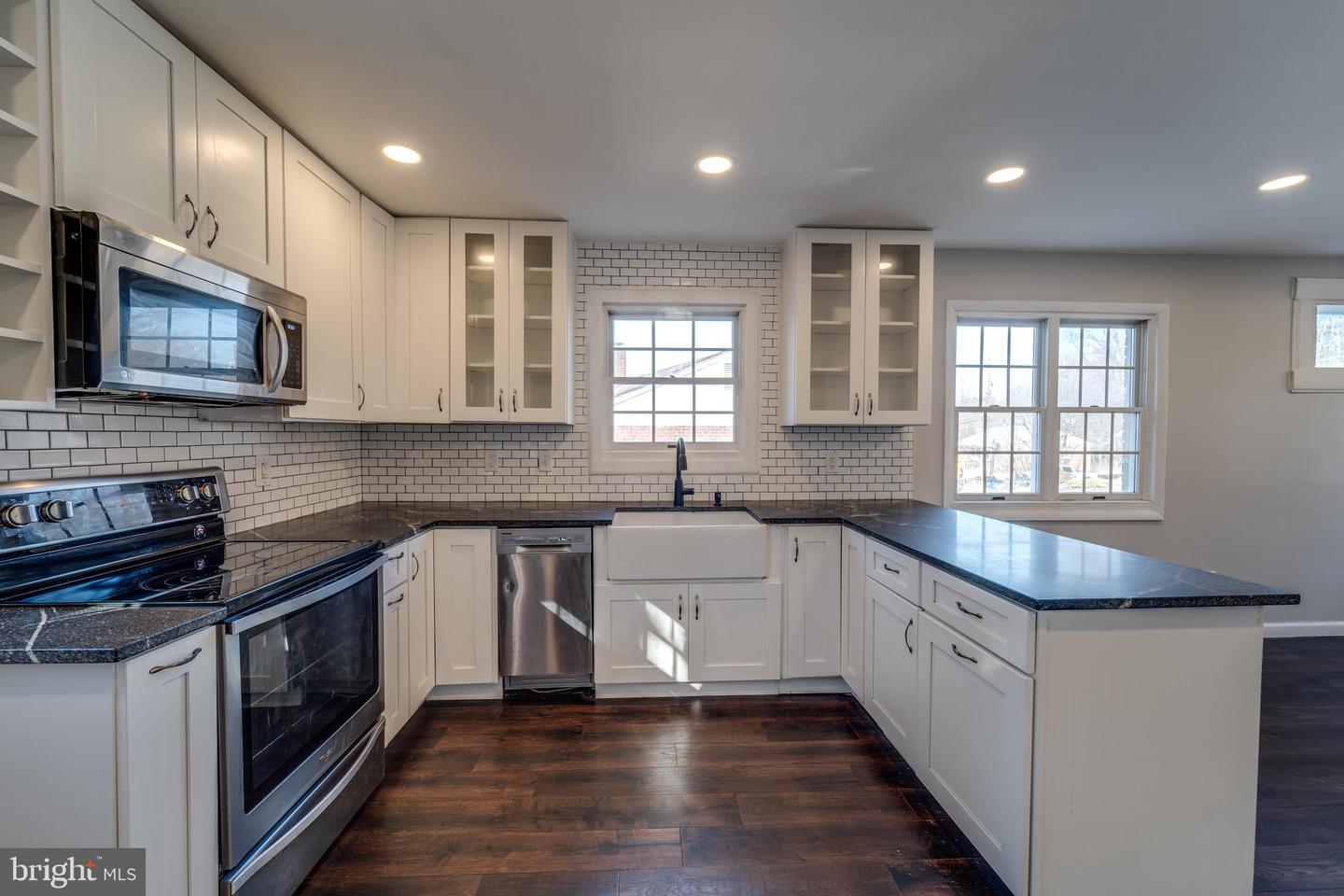 15910 CREST DR, WOODBRIDGE, Virginia 22191, 3 Bedrooms Bedrooms, ,2 BathroomsBathrooms,Residential,For sale,15910 CREST DR,VAPW2108294 MLS # VAPW2108294