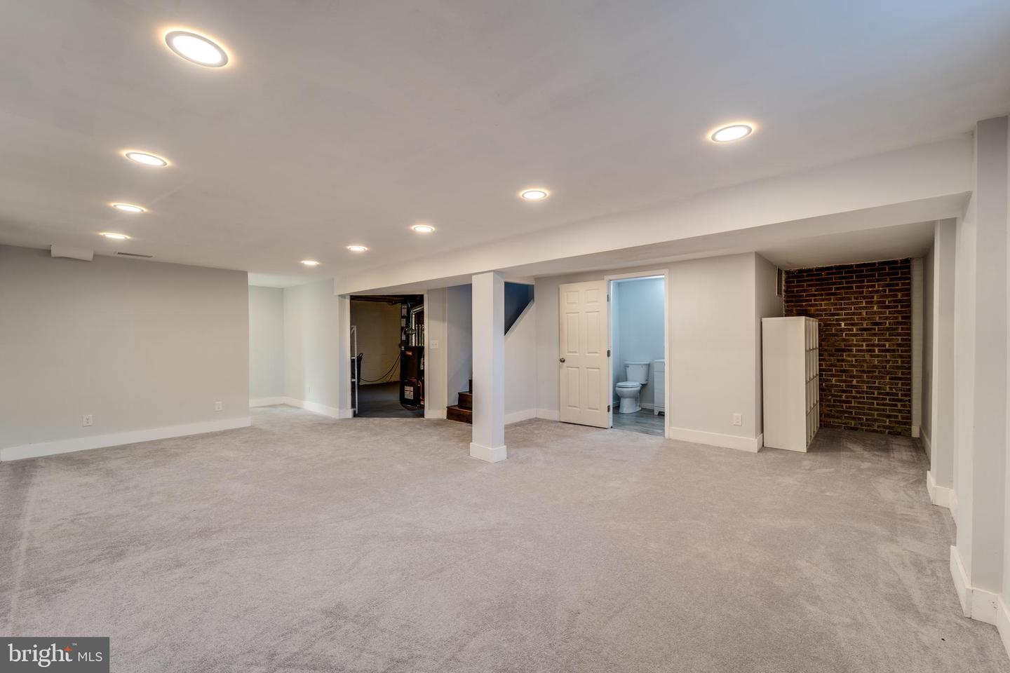 15910 CREST DR, WOODBRIDGE, Virginia 22191, 3 Bedrooms Bedrooms, ,2 BathroomsBathrooms,Residential,For sale,15910 CREST DR,VAPW2108294 MLS # VAPW2108294