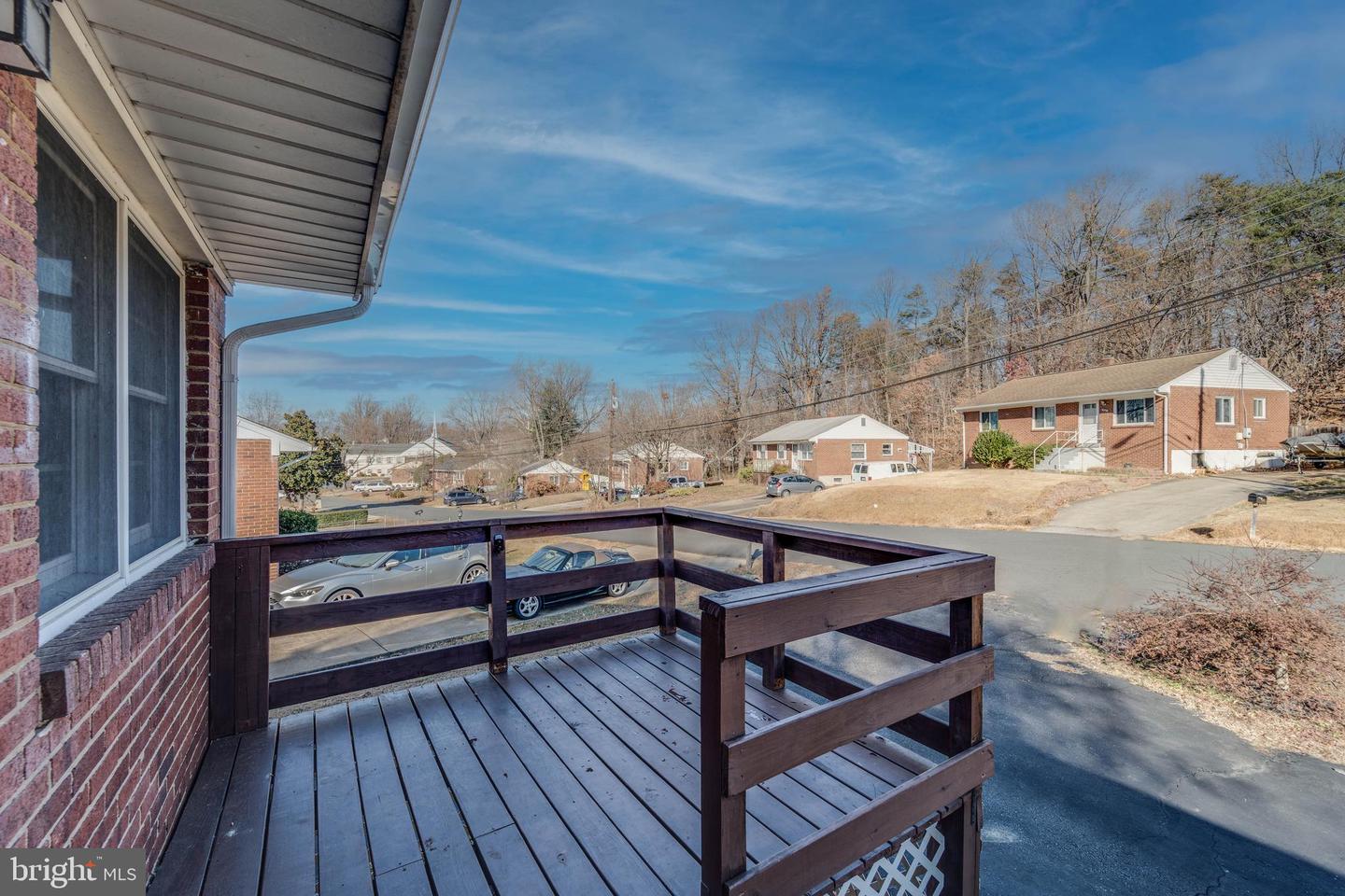 15910 CREST DR, WOODBRIDGE, Virginia 22191, 3 Bedrooms Bedrooms, ,2 BathroomsBathrooms,Residential,For sale,15910 CREST DR,VAPW2108294 MLS # VAPW2108294