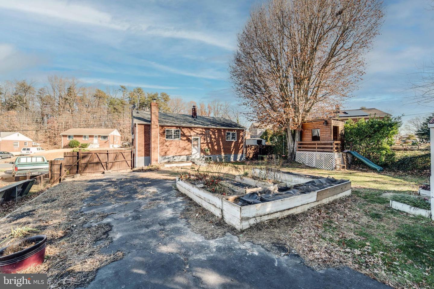 15910 CREST DR, WOODBRIDGE, Virginia 22191, 3 Bedrooms Bedrooms, ,2 BathroomsBathrooms,Residential,For sale,15910 CREST DR,VAPW2108294 MLS # VAPW2108294