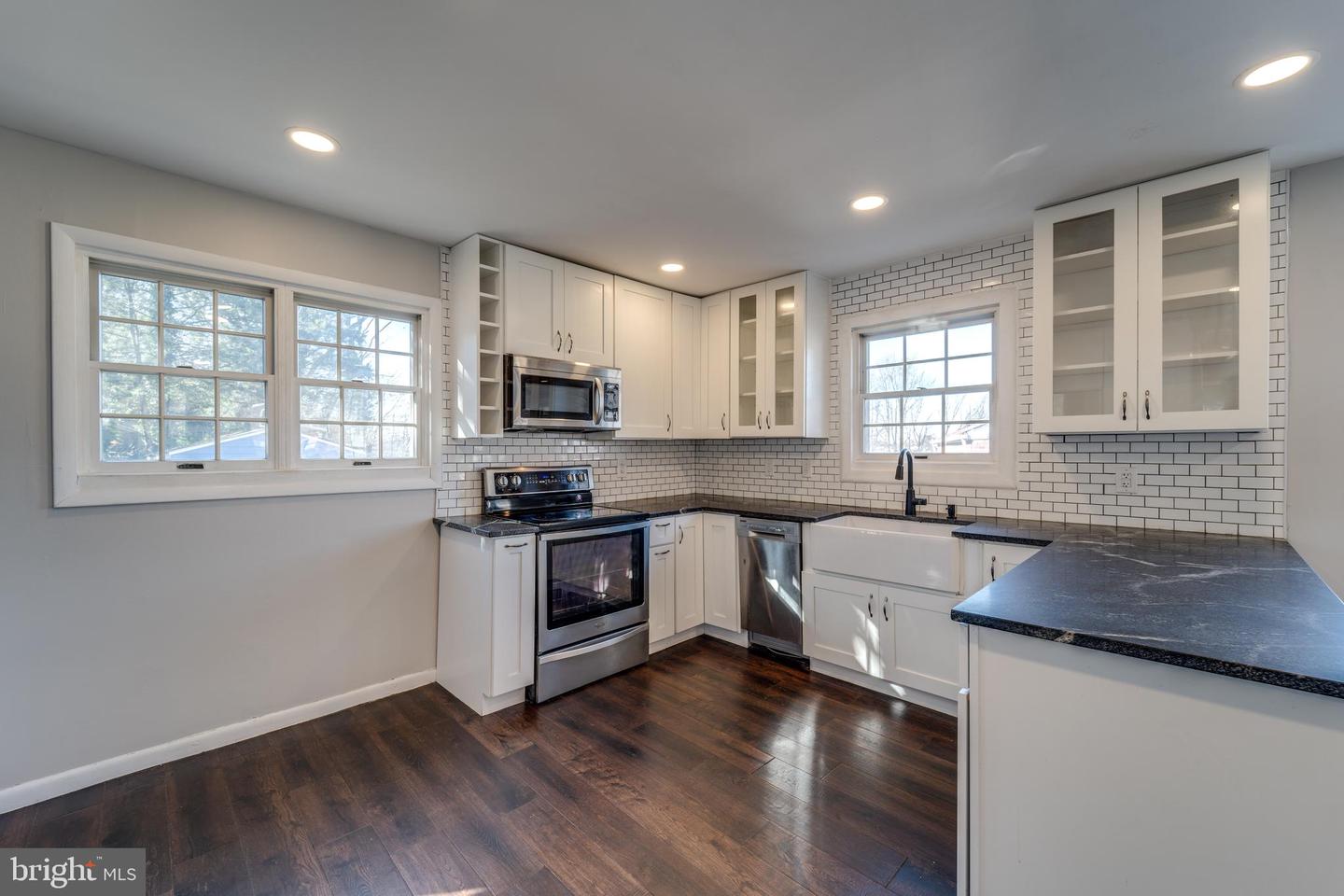 15910 CREST DR, WOODBRIDGE, Virginia 22191, 3 Bedrooms Bedrooms, ,2 BathroomsBathrooms,Residential,For sale,15910 CREST DR,VAPW2108294 MLS # VAPW2108294