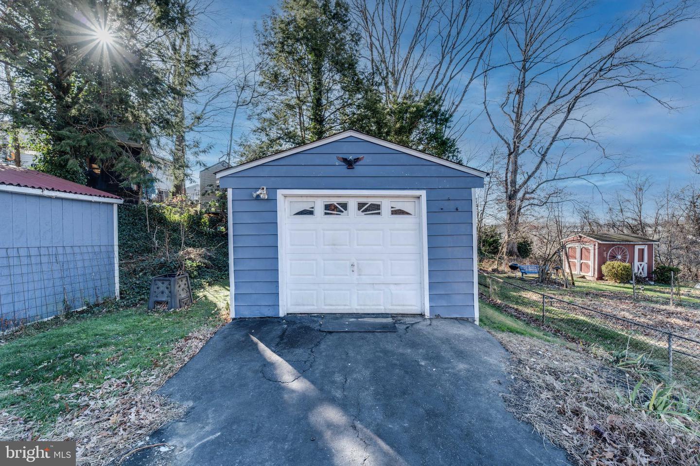 15910 CREST DR, WOODBRIDGE, Virginia 22191, 3 Bedrooms Bedrooms, ,2 BathroomsBathrooms,Residential,For sale,15910 CREST DR,VAPW2108294 MLS # VAPW2108294