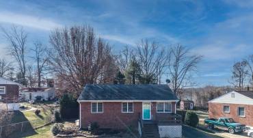 15910 CREST DR, WOODBRIDGE, Virginia 22191, 3 Bedrooms Bedrooms, ,2 BathroomsBathrooms,Residential,For sale,15910 CREST DR,VAPW2108294 MLS # VAPW2108294