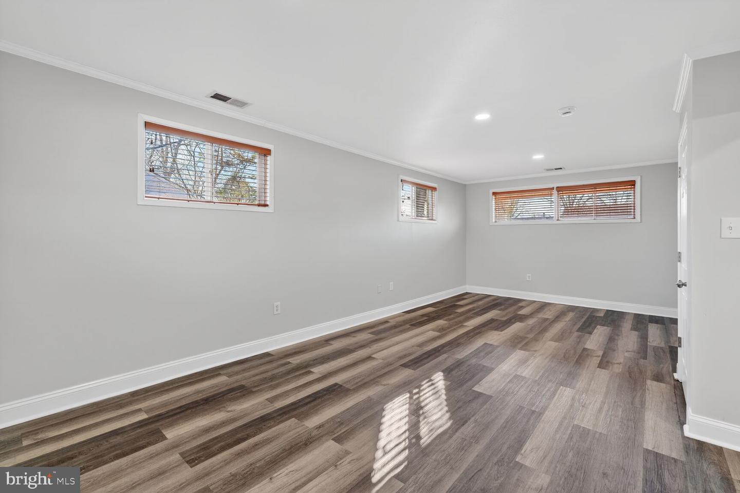 6307 COTTONWOOD DR, ALEXANDRIA, Virginia 22310, 3 Bedrooms Bedrooms, ,2 BathroomsBathrooms,Residential,For sale,6307 COTTONWOOD DR,VAFX2280450 MLS # VAFX2280450