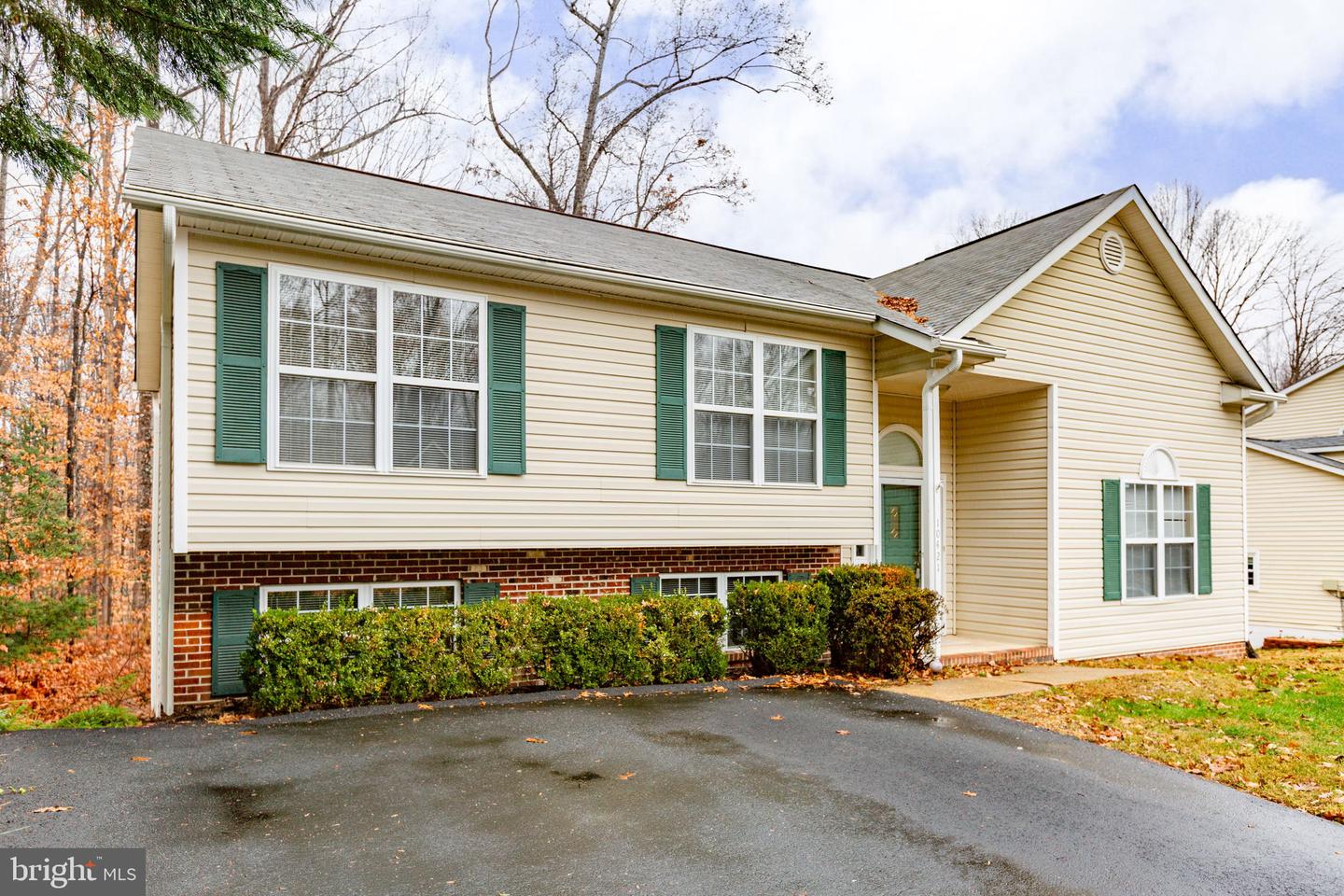 10421 CHESTERWOOD DR, SPOTSYLVANIA, Virginia 22553, 4 Bedrooms Bedrooms, ,3 BathroomsBathrooms,Residential,For sale,10421 CHESTERWOOD DR,VASP2037832 MLS # VASP2037832
