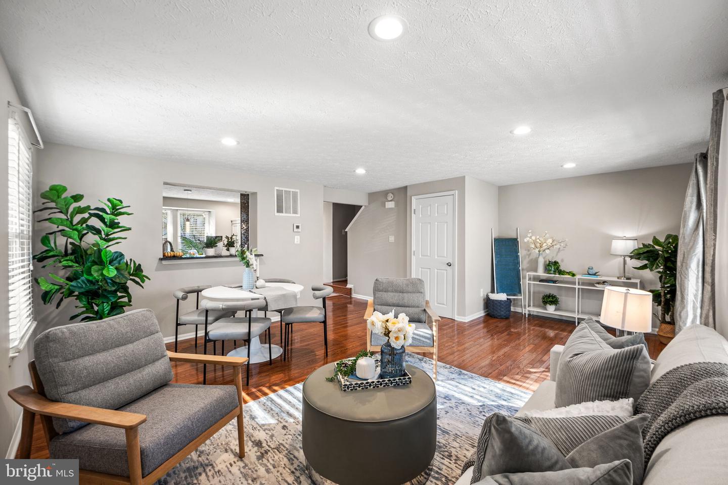 1747 SUNDANCE DR, RESTON, Virginia 20194, 3 Bedrooms Bedrooms, ,2 BathroomsBathrooms,Residential,For sale,1747 SUNDANCE DR,VAFX2280606 MLS # VAFX2280606