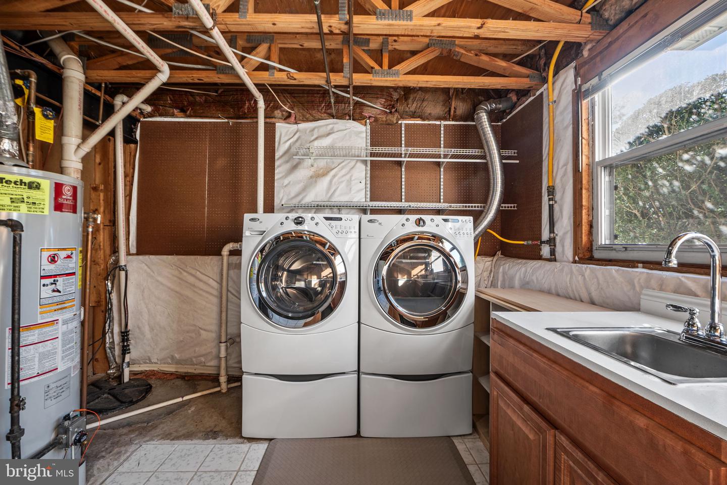 1747 SUNDANCE DR, RESTON, Virginia 20194, 3 Bedrooms Bedrooms, ,2 BathroomsBathrooms,Residential,For sale,1747 SUNDANCE DR,VAFX2280606 MLS # VAFX2280606