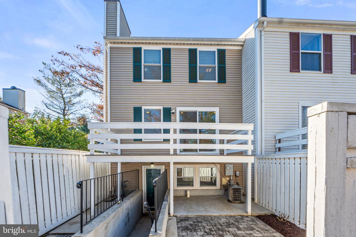 1747 SUNDANCE DR, RESTON, Virginia 20194, 3 Bedrooms Bedrooms, ,2 BathroomsBathrooms,Residential,For sale,1747 SUNDANCE DR,VAFX2280606 MLS # VAFX2280606