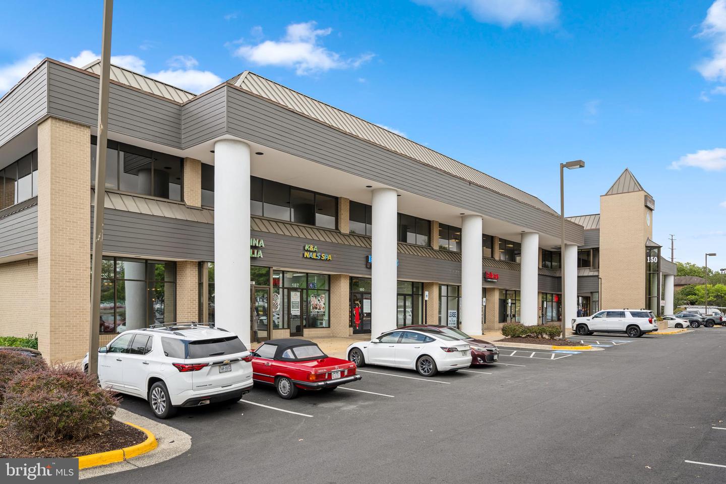 1747 SUNDANCE DR, RESTON, Virginia 20194, 3 Bedrooms Bedrooms, ,2 BathroomsBathrooms,Residential,For sale,1747 SUNDANCE DR,VAFX2280606 MLS # VAFX2280606